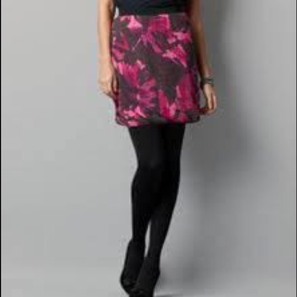 LOFT Magenta Floral Bubble Skirt